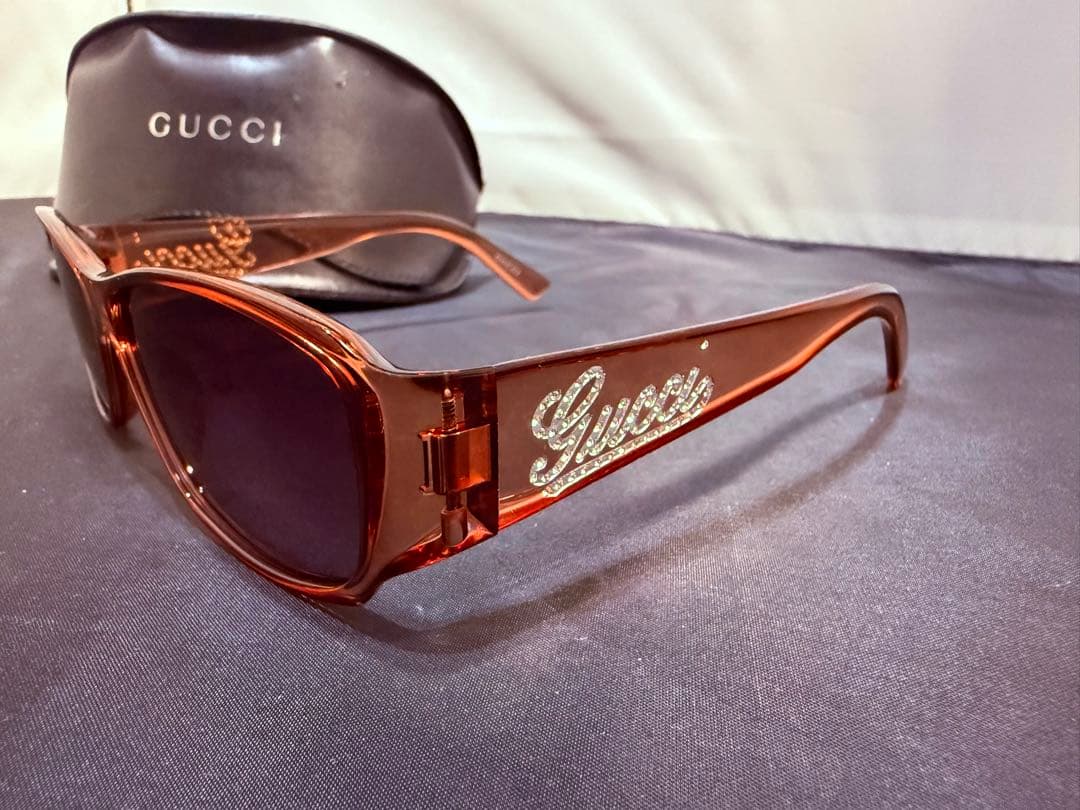 GUCCIレッドクリスタル×スワロフスキーラインストーン サングラス眼鏡メガネ GUCCIサングラス GG1624S 001 レッド パープルPrestige 2024